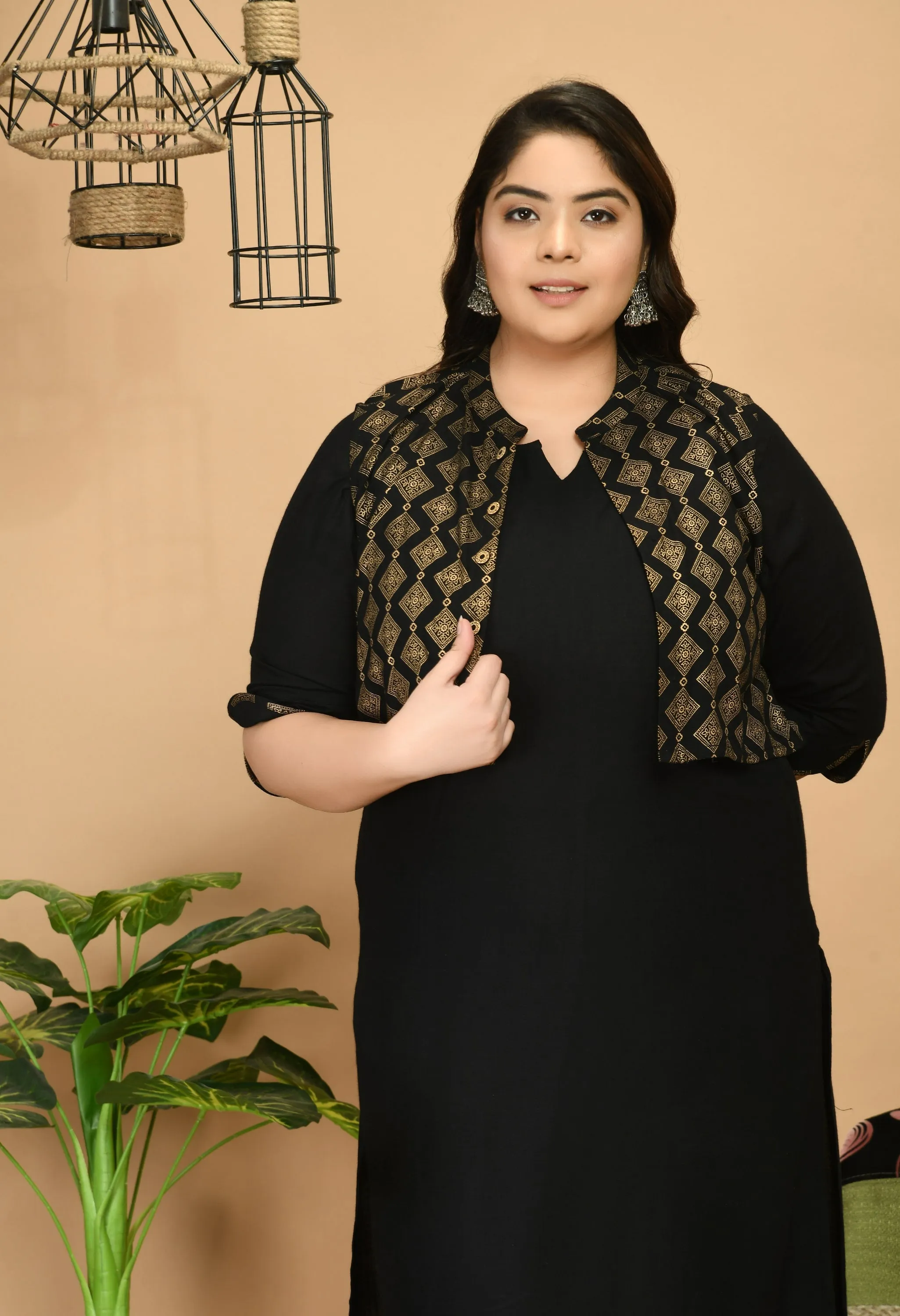 Plus Size Lustrous Gold & Black Jacket Kurta Pant Set